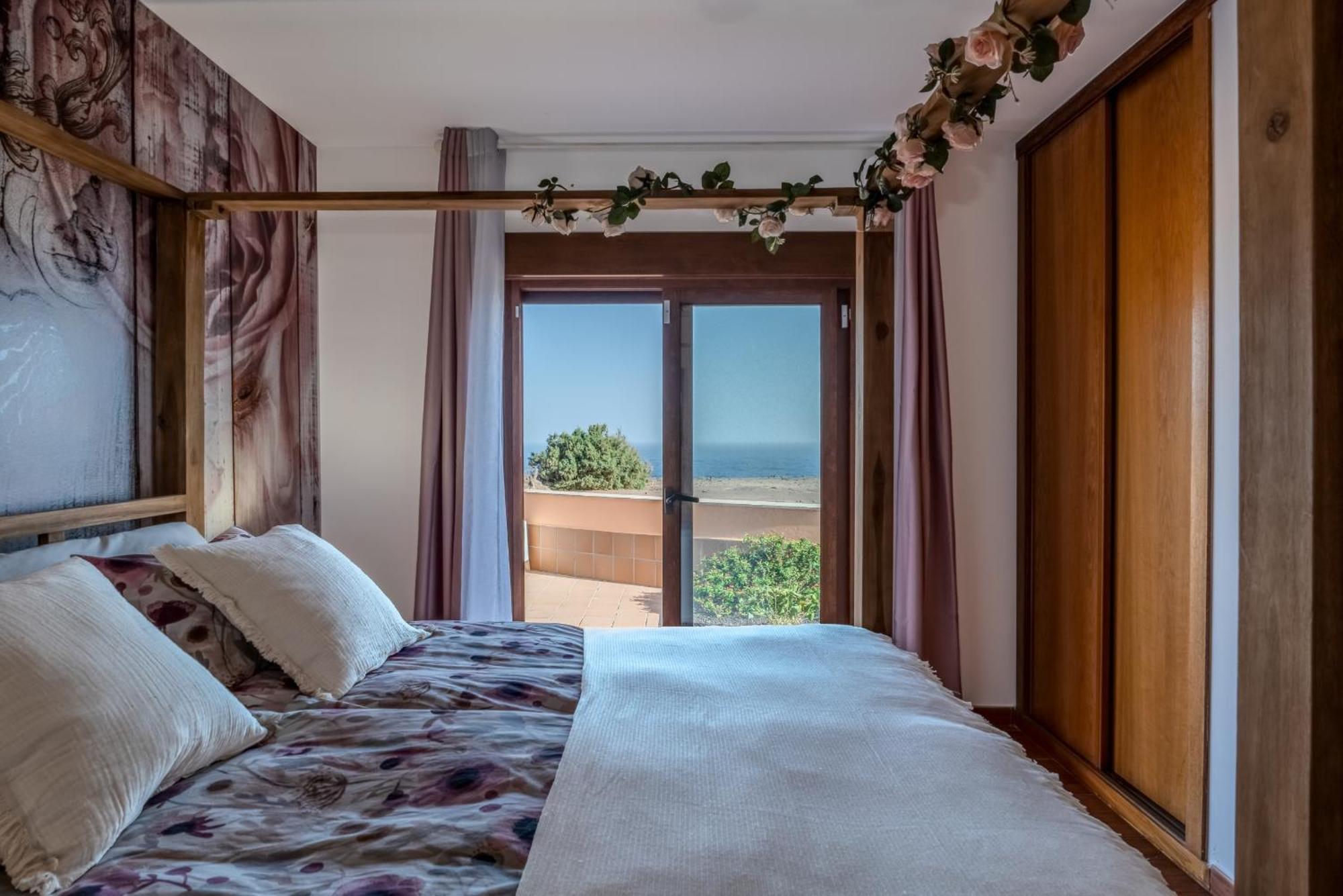 Villa Oceana - Cliffside Retreat Costa De Antigua Eksteriør bilde